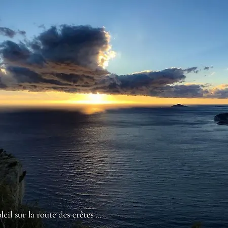 Du Charme Au Bord De L'eau